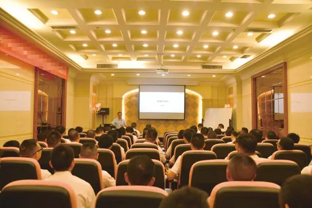 集團商業中心職場開講，圣德保永遠在學習